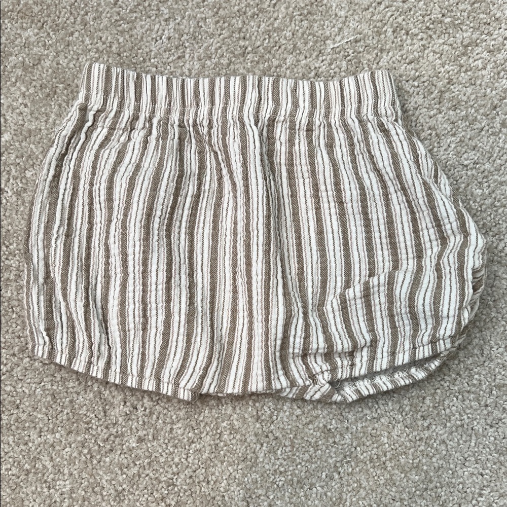 Quincy Mae Striped Shorts size 18-24 months